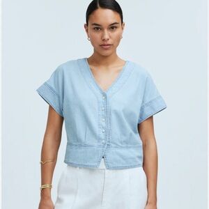 Madewell Denim Short Sleeve Pleated Top in Doral Wash Medium NWOT